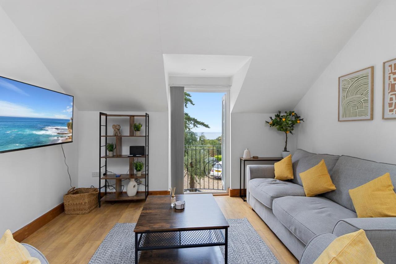 Stunning Sea View Whole Home In Torbay Close To Beach Torquay Exterior photo